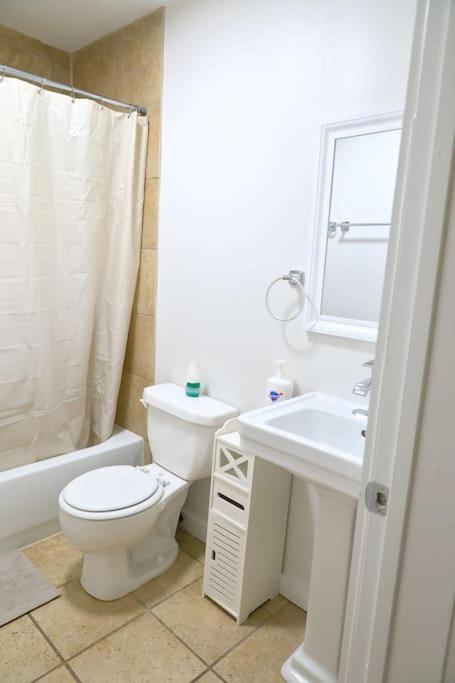 Entire Atlanta Condo Minutes From Downtown Екстер'єр фото