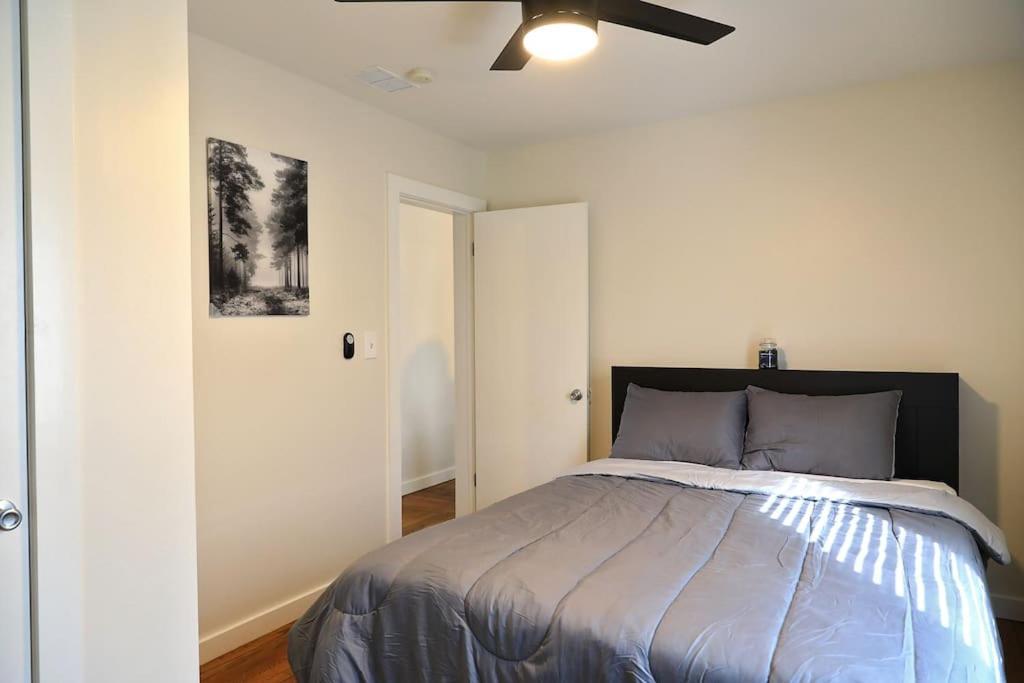 Entire Atlanta Condo Minutes From Downtown Екстер'єр фото